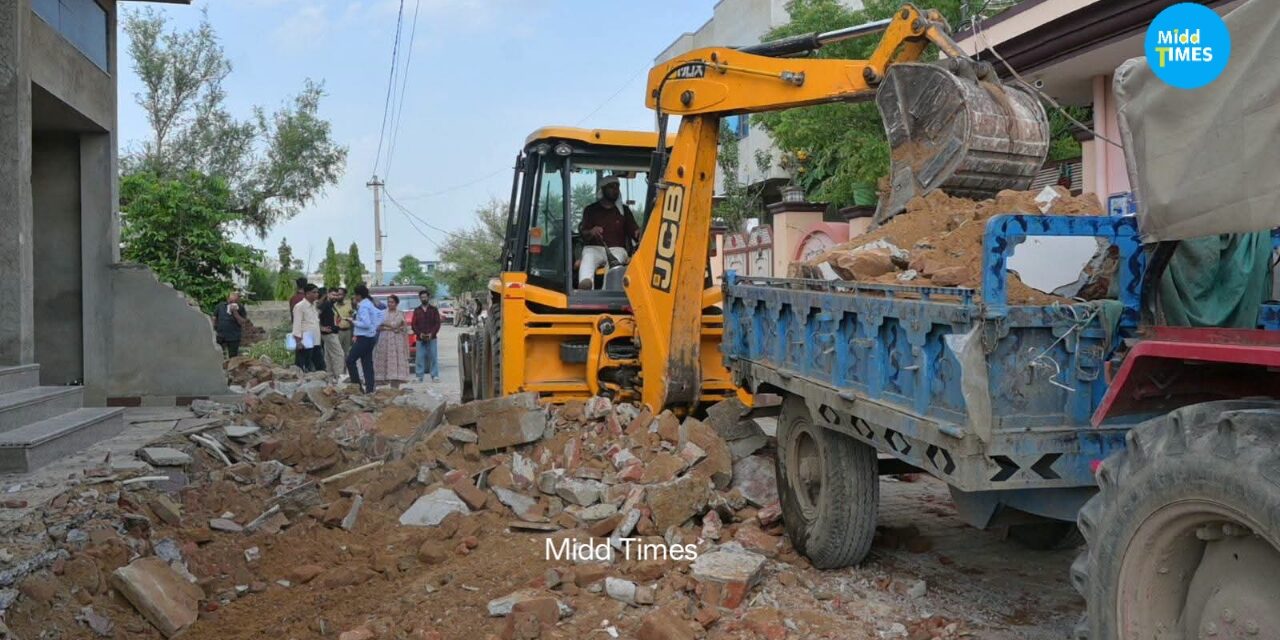The Sikar Municipal Council is continuously taking effective action to free the city from encroachments and ensure smooth traffic flow for the public.